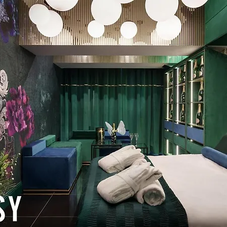 Apartment Sassy Suites *