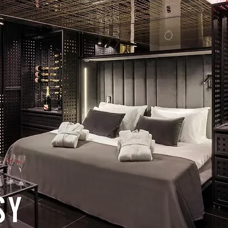 Apartment Sassy Suites